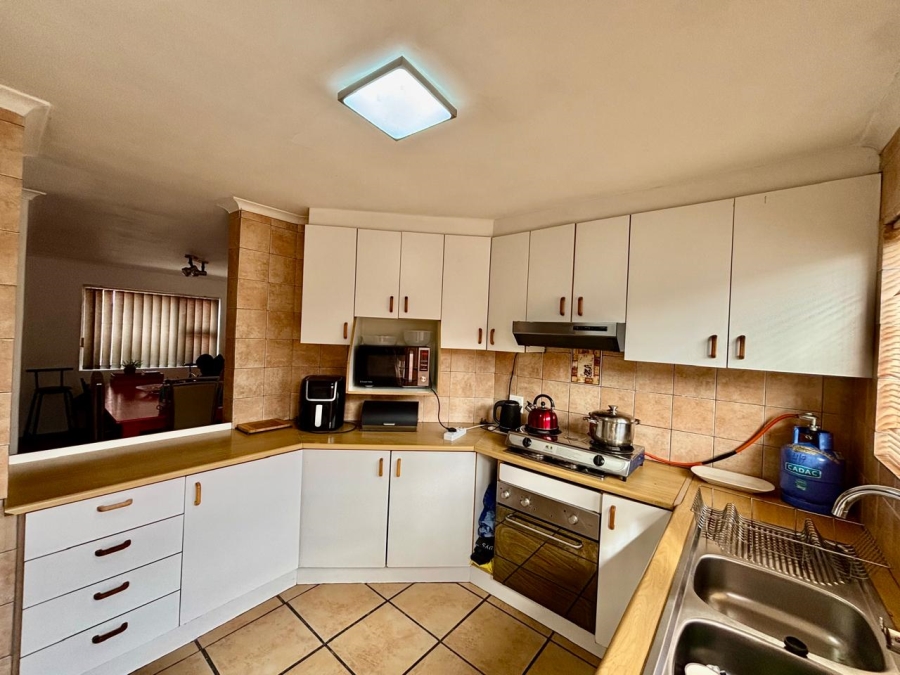 3 Bedroom Property for Sale in Danarant Western Cape